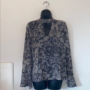 Harlowe & Graham Medium Sheer Long Sleeved Blouse